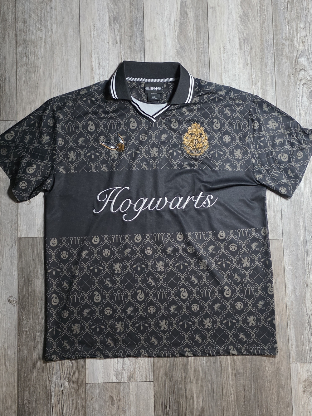 Box Lunch x Harry Potter Hogwarts AOP Soccer Jersey Sz Md